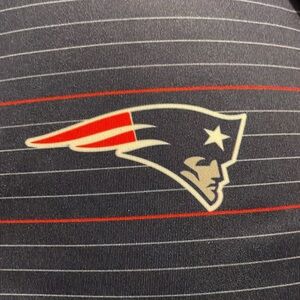 New England‎ patriot NFL SMALL POLO SHIRT NWOT SMOKE FREE HOME.